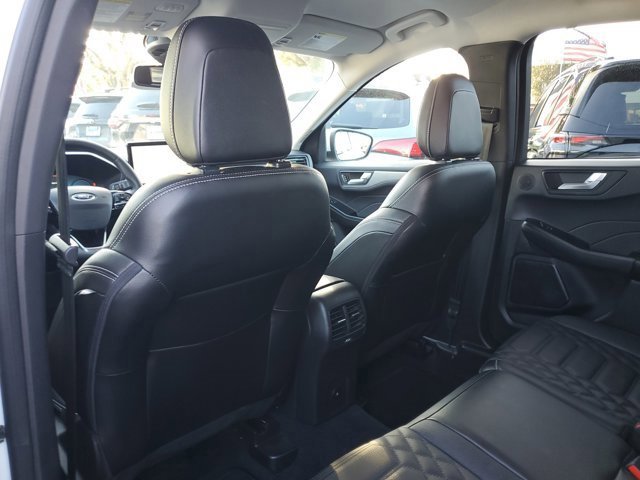 Certified 2023 Ford Escape Platinum w/ Premium Technology Package image 11