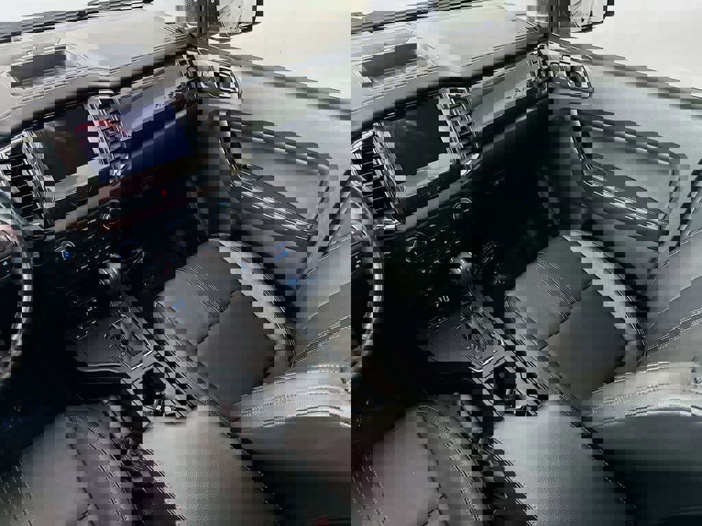 Certified 2023 Ford Ranger Lariat w/ Equipment Group 501A High image 14