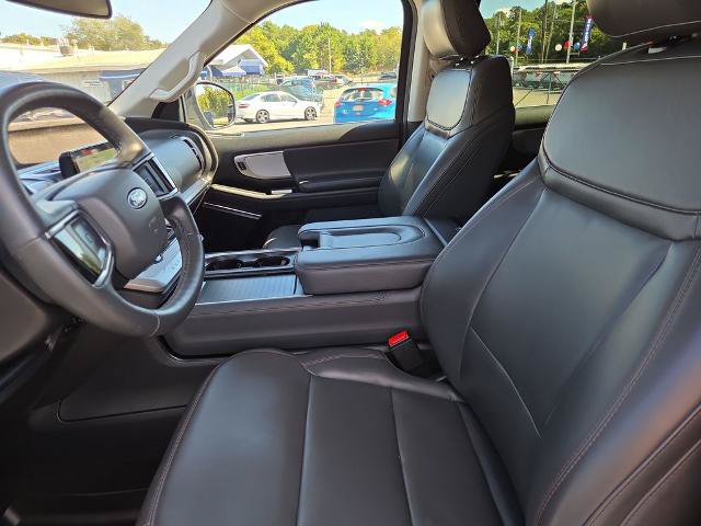 Certified 2025 Ford Expedition Active AWD/4WD image 37