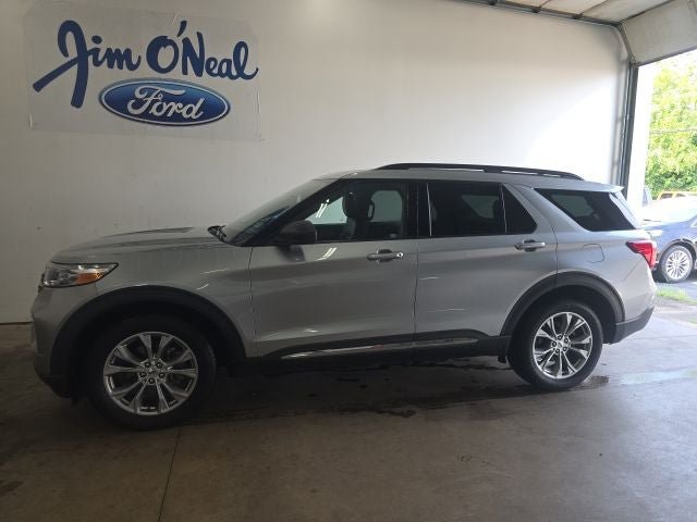 Certified 2023 Ford Explorer XLT w/ Equipment Group 202A AWD/4WD image 29