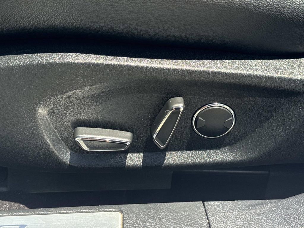 Certified 2019 Ford Fusion Energi Titanium FWD image 22