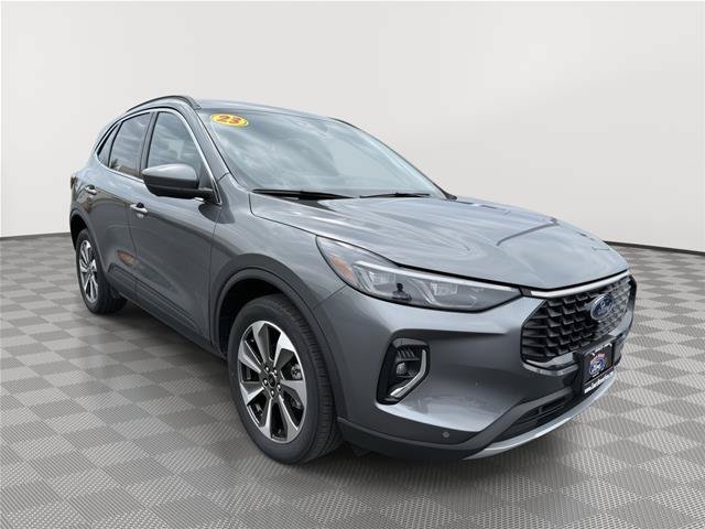 Certified 2023 Ford Escape Platinum AWD/4WD image 5