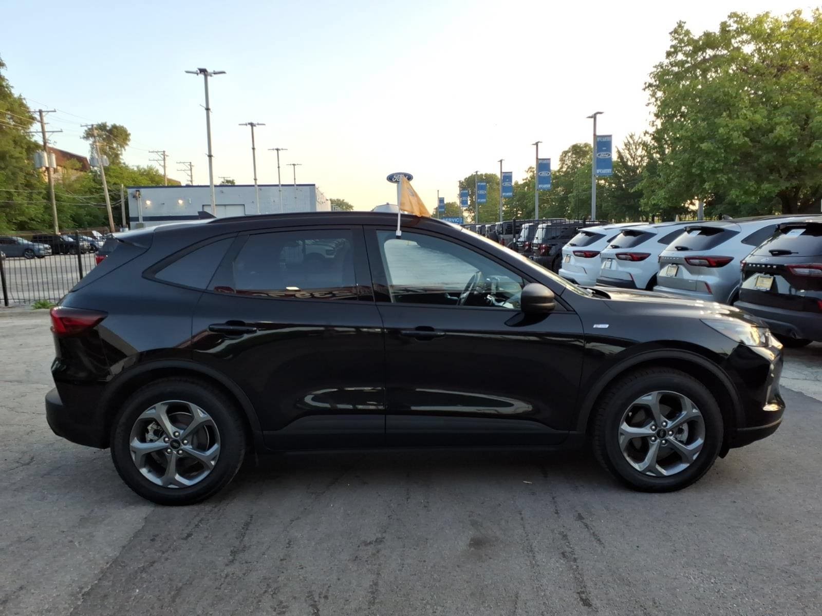 Certified 2025 Ford Escape ST-Line FWD image 2