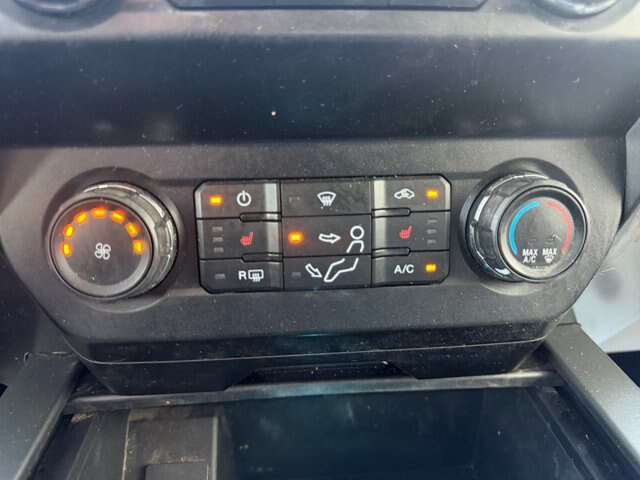 Certified 2020 Ford F350 XLT w/ XLT Premium Package AWD/4WD image 34