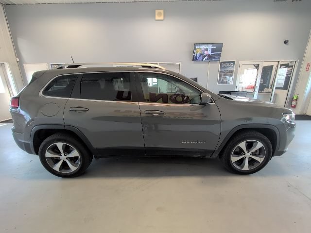 Used 2020 Jeep Cherokee Limited AWD/4WD image 6