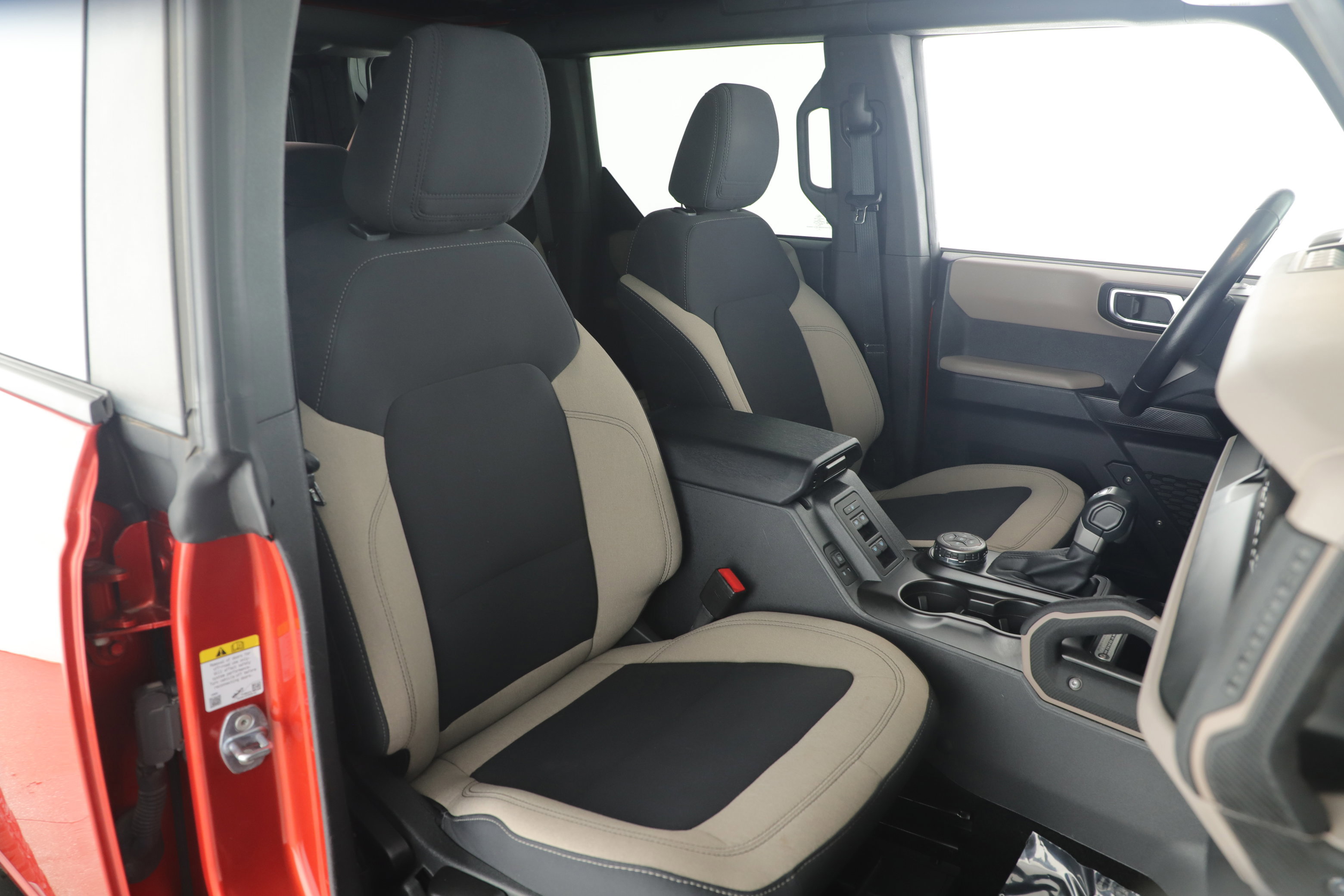 Certified 2023 Ford Bronco Big Bend w/ Sasquatch Package image 18