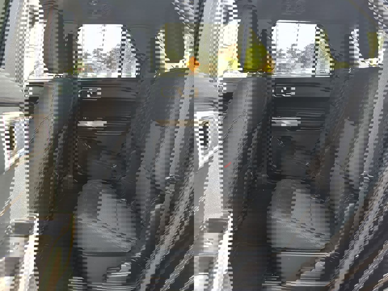 Certified 2024 Ford Explorer XLT image 14