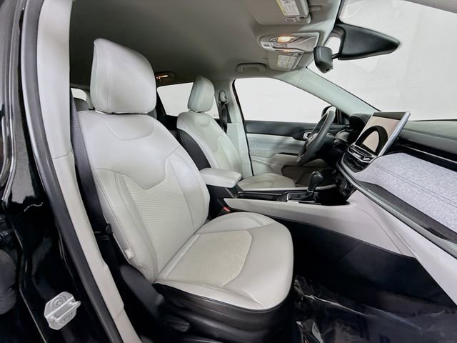 Used 2022 Jeep Compass Latitude image 25