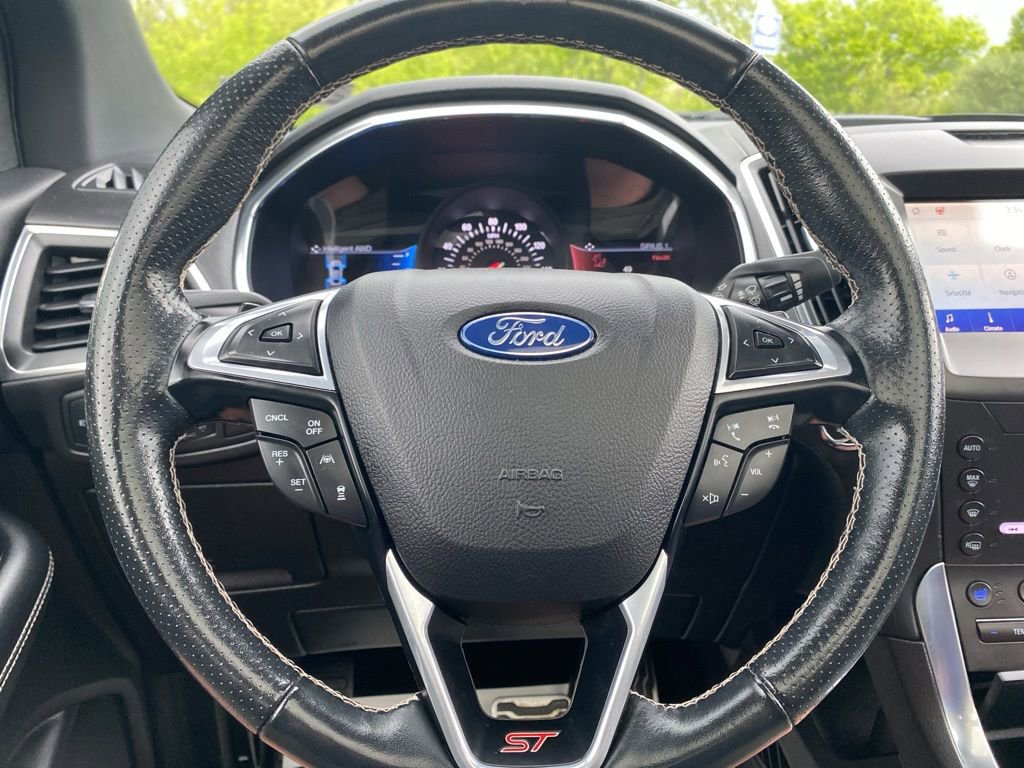 Certified 2020 Ford Edge ST w/ Equipment Group 401A AWD/4WD image 33
