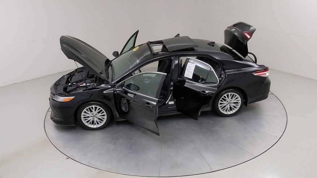 Used 2018 Toyota Camry XLE FWD image 54
