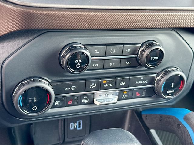 Certified 2022 Ford Bronco Outer Banks AWD/4WD image 24