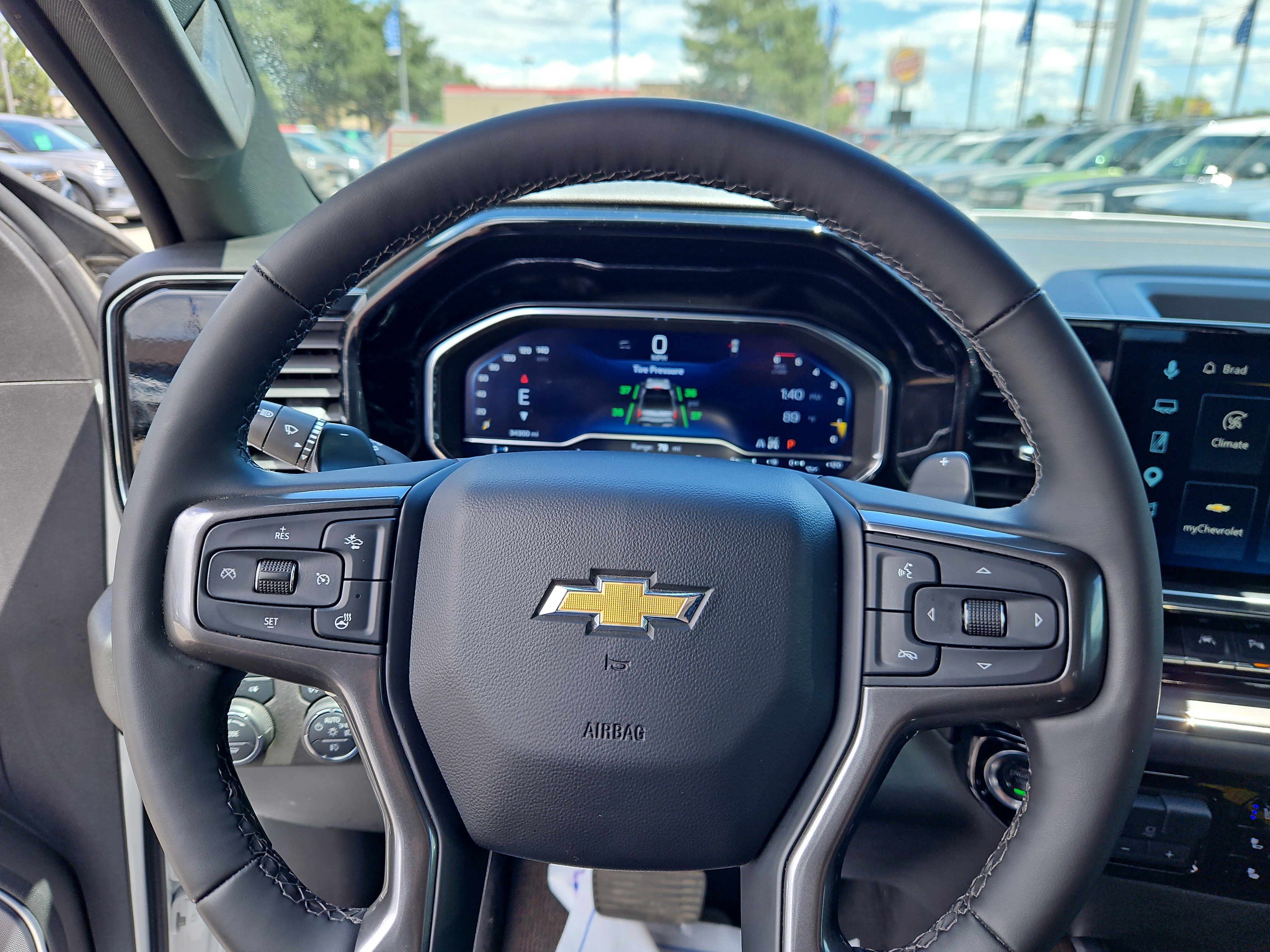 Used 2025 Chevrolet Silverado 1500 High Country w/ Technology Package AWD/4WD image 12