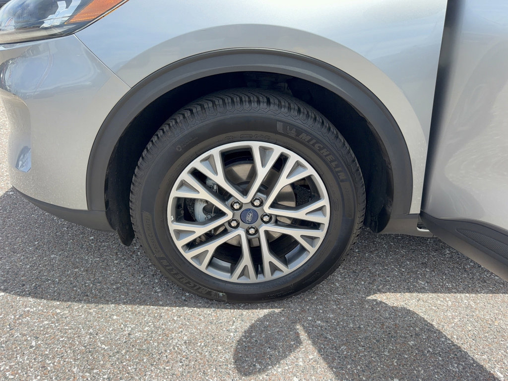 Certified 2022 Ford Escape SEL image 35