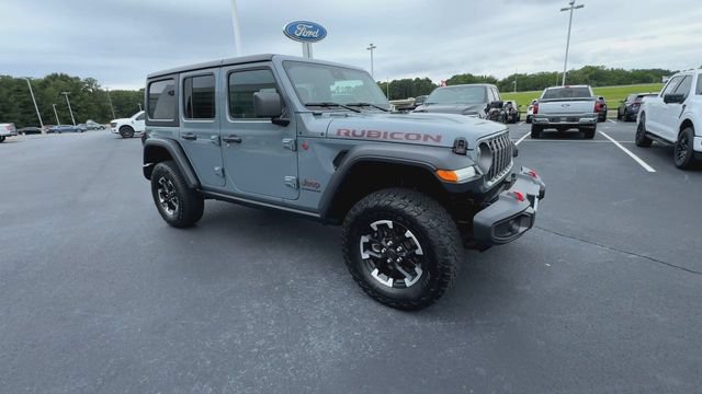 Used 2025 Jeep Wrangler Unlimited Rubicon AWD/4WD image 2