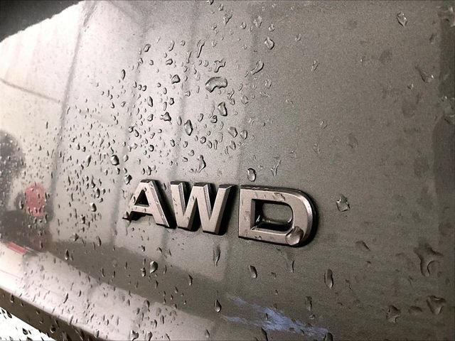 Used 2025 Nissan Rogue SV AWD/4WD image 13