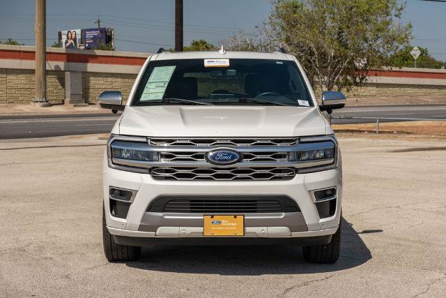 Certified 2024 Ford Expedition Platinum RWD image 3