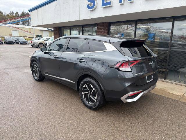Used 2023 Kia Sportage LX image 4
