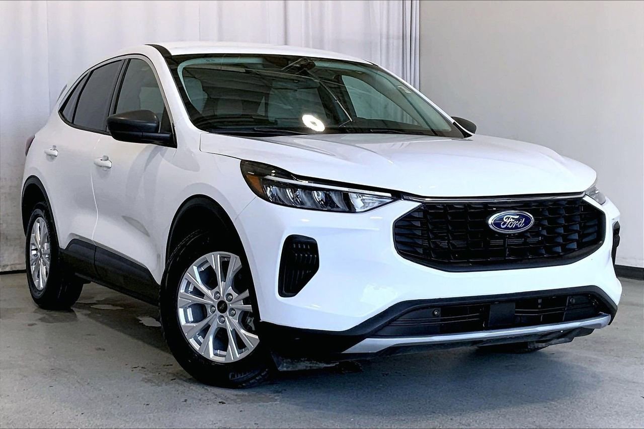 Certified 2023 Ford Escape Active w/ Tech Pack #1 FWD image 34
