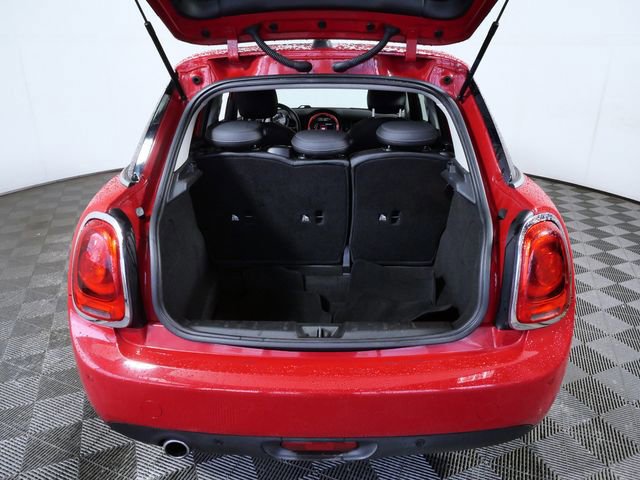 Used 2019 MINI Cooper 4-Door Hardtop image 10