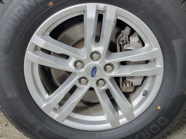 Certified 2023 Ford Explorer XLT w/ Equipment Group 202A AWD/4WD image 10