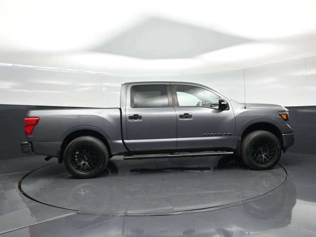 Used 2019 Nissan Titan SV w/ SV Convenience Package RWD image 24