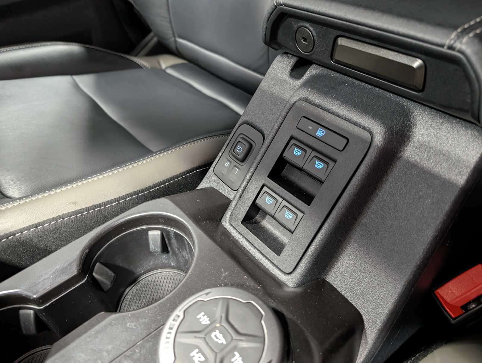 Certified 2025 Ford Bronco Outer Banks AWD/4WD image 30