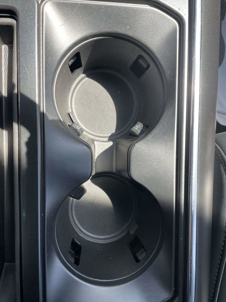 Certified 2022 Ford F150 Raptor w/ Equipment Group 801A High image 18