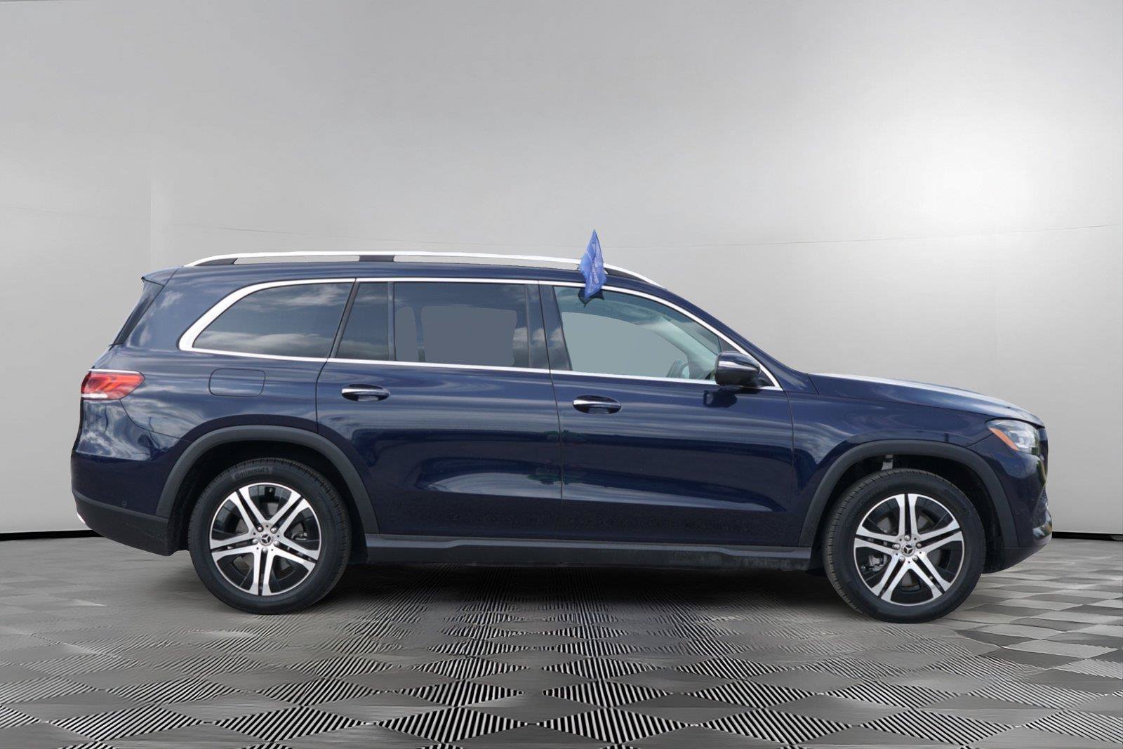 Used 2020 Mercedes-Benz GLS 450 4MATIC image 4