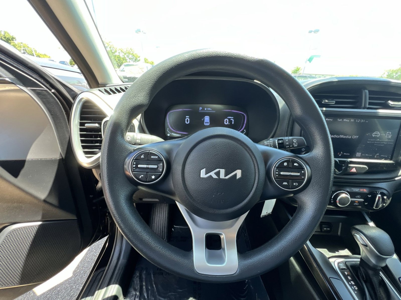 Used 2025 Kia Soul LX FWD image 24