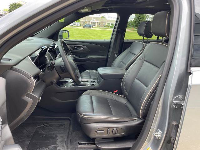 Used 2023 Chevrolet Traverse Premier w/ LPO, Floor Liner Package AWD/4WD image 8