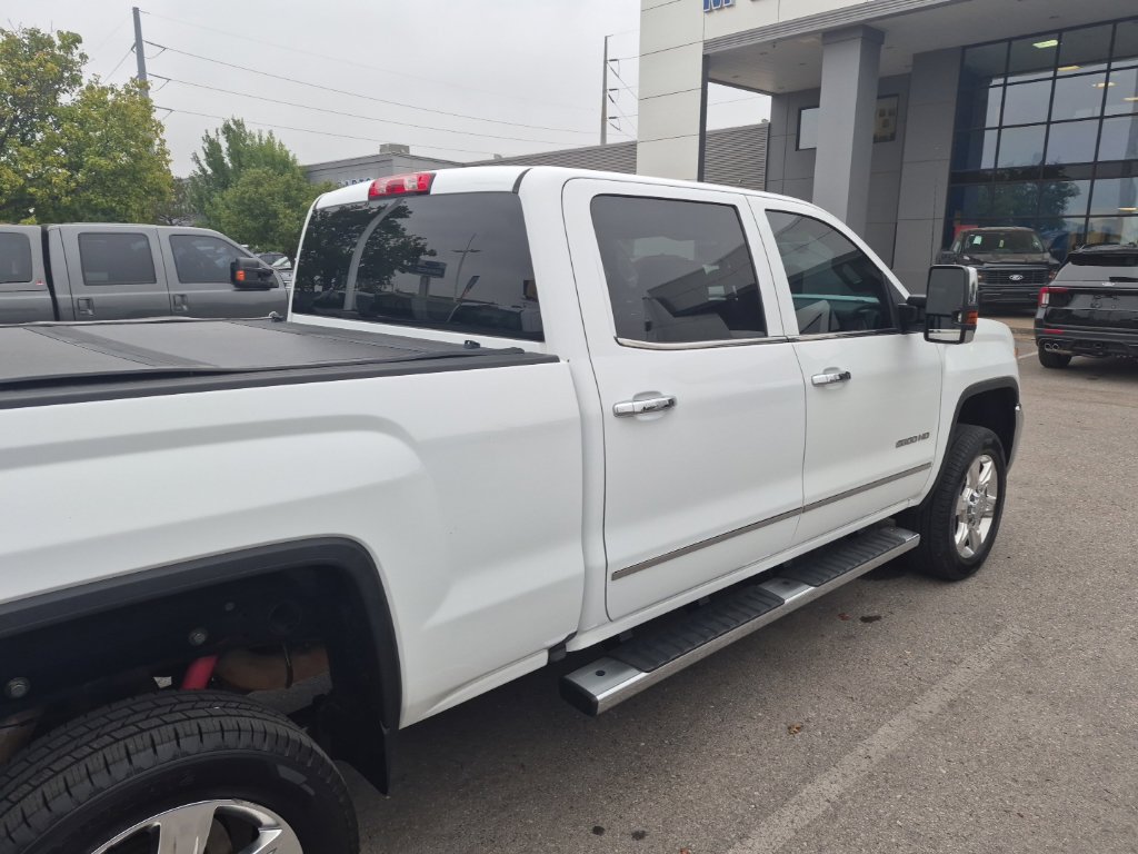 Used 2019 GMC Sierra 2500 SLT w/ Duramax Plus Package AWD/4WD image 27