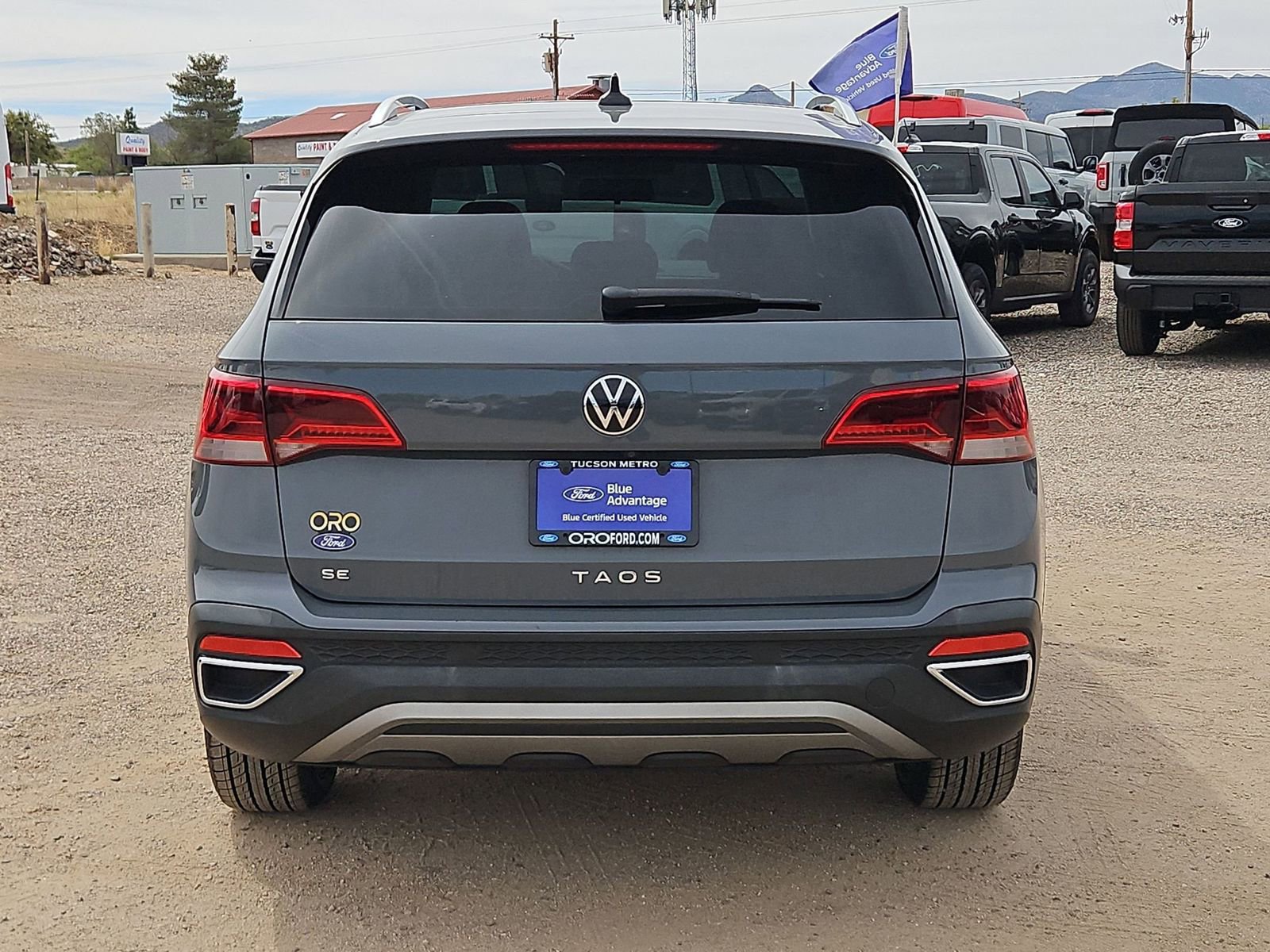 Used 2022 Volkswagen Taos SE w/ Panoramic Sunroof Package FWD image 7