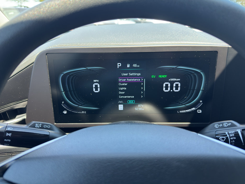 Used 2025 Kia Niro LX FWD image 10