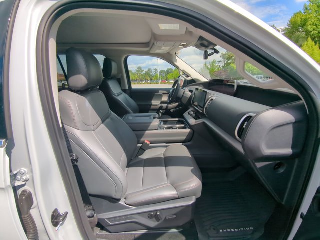 Certified 2025 Ford Expedition Active RWD image 37