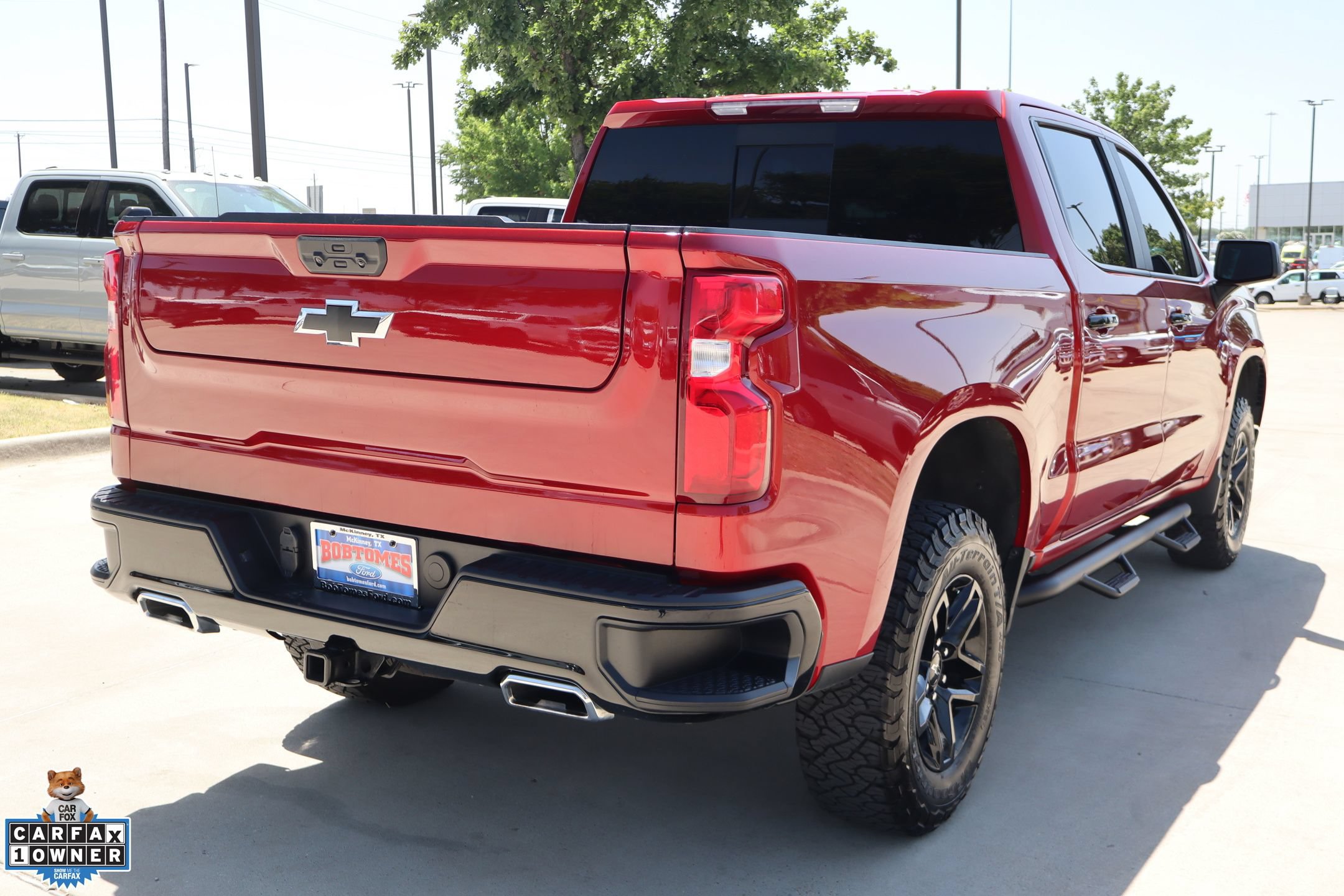 Used 2025 Chevrolet Silverado 1500 LT Trail Boss w/ Convenience Package II AWD/4WD image 3