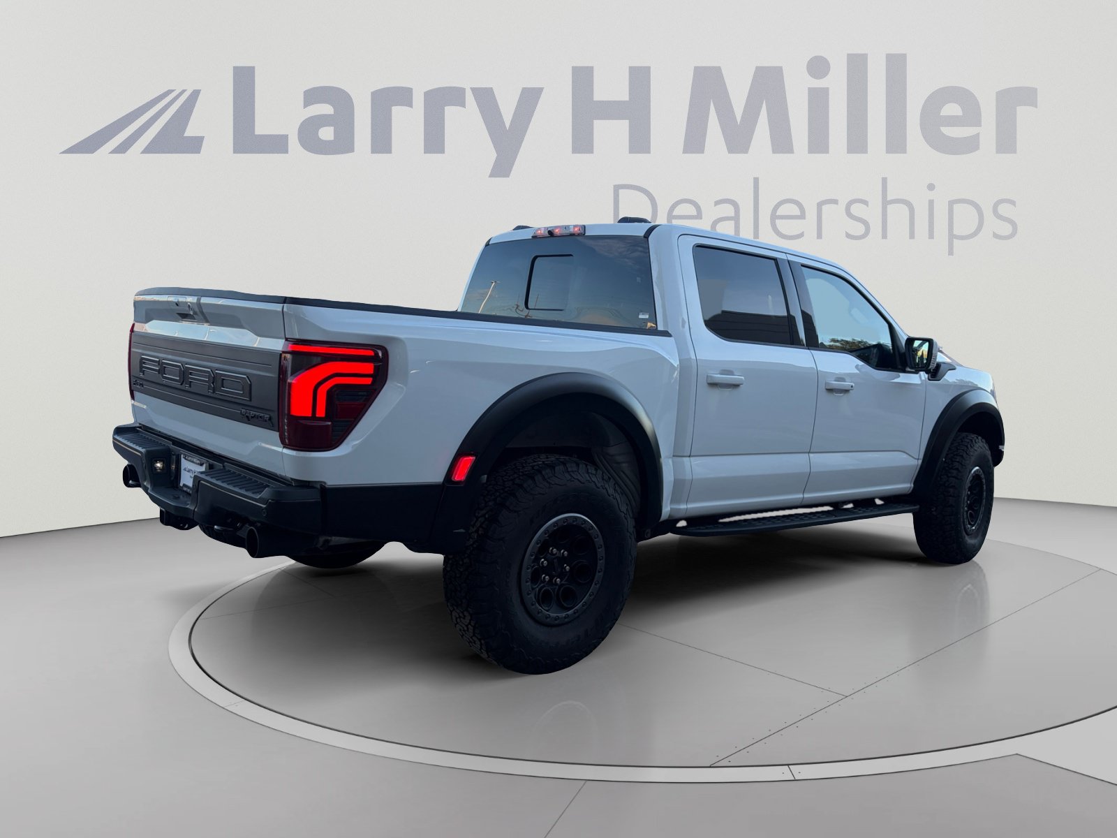 Certified 2025 Ford F150 Raptor AWD/4WD image 5