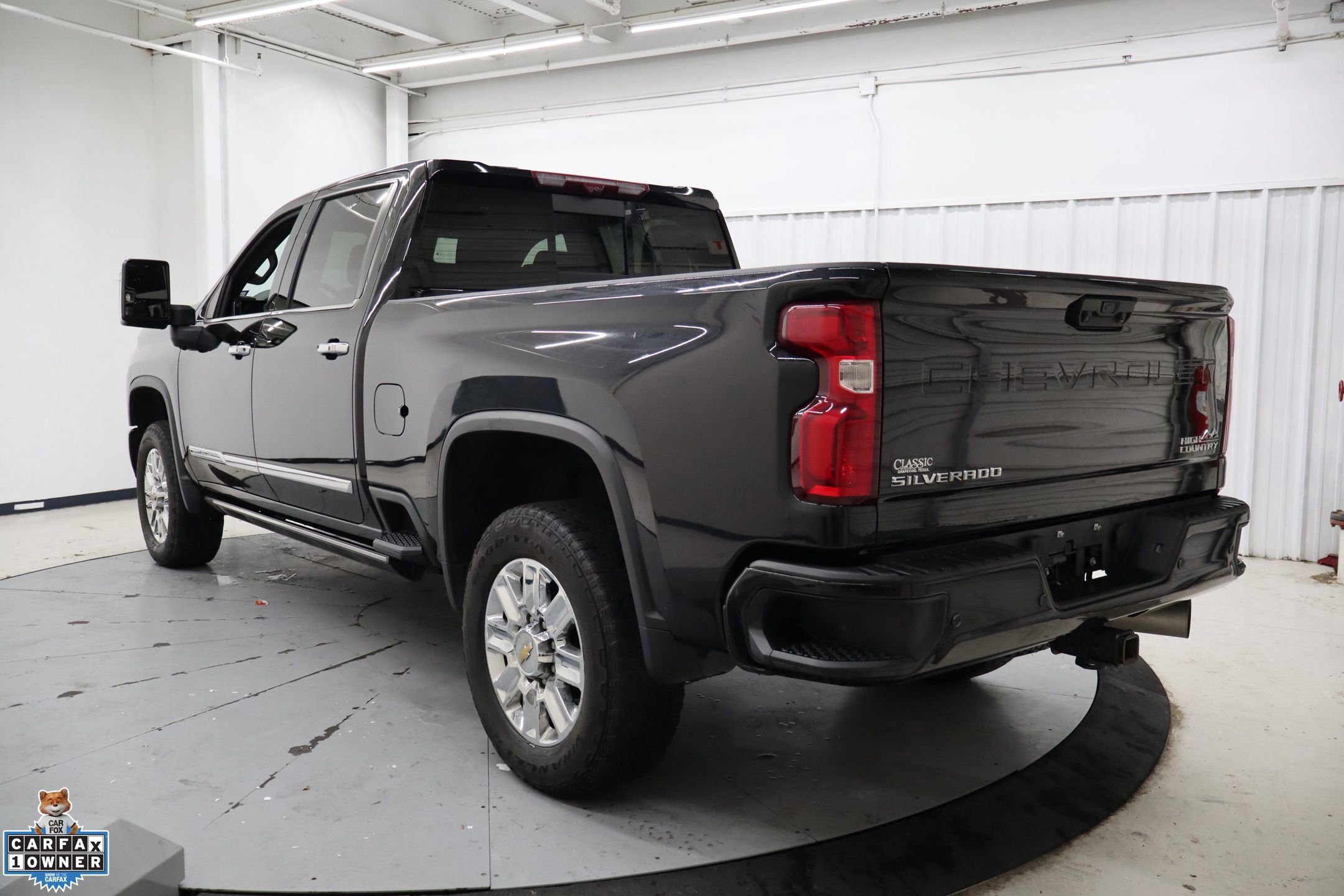 Used 2024 Chevrolet Silverado 2500 High Country w/ High Country Premium Package image 4