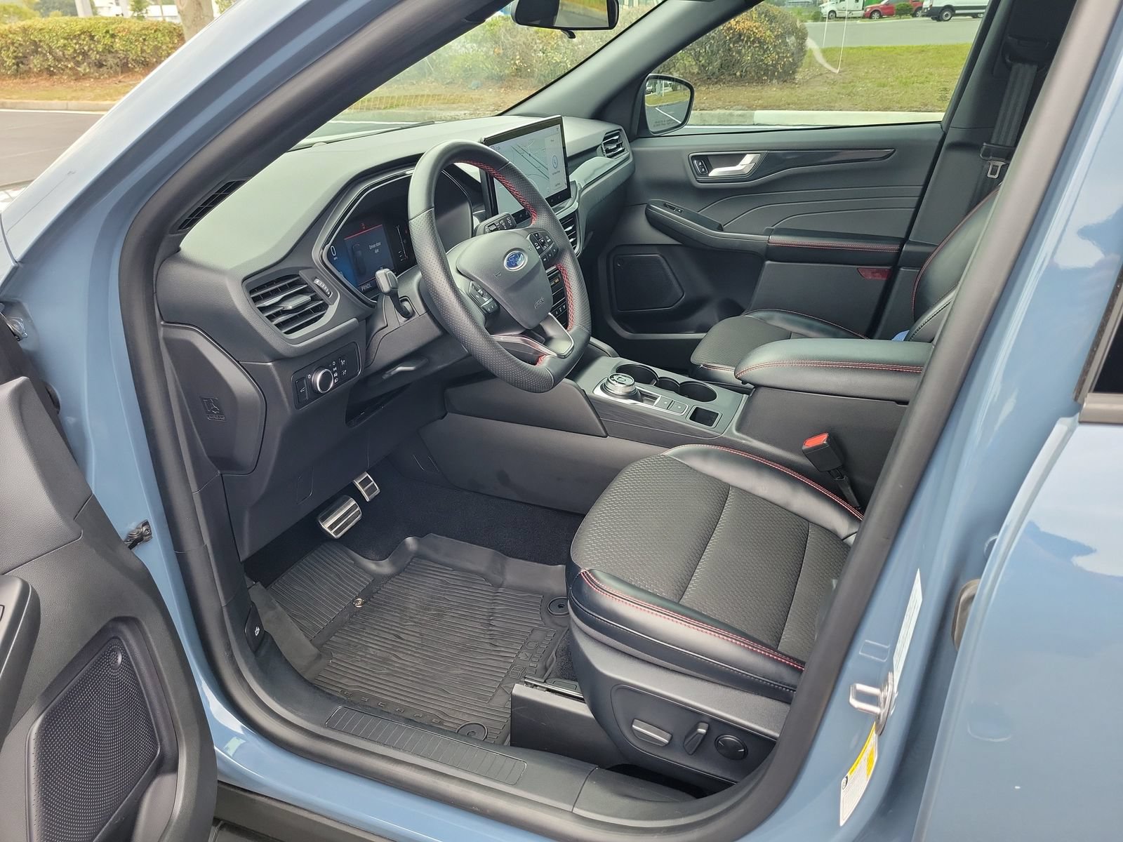 Certified 2024 Ford Escape ST-Line w/ Tech Pack #1 FWD image 16