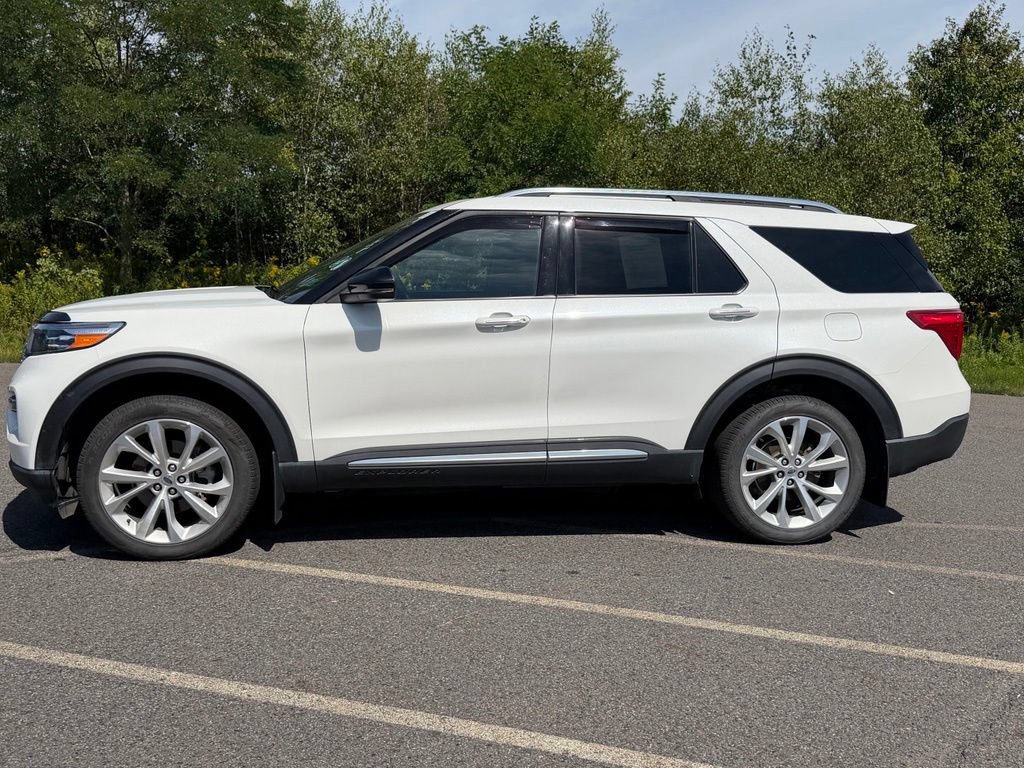 Certified 2024 Ford Explorer Platinum w/ Technology Package AWD/4WD image 28