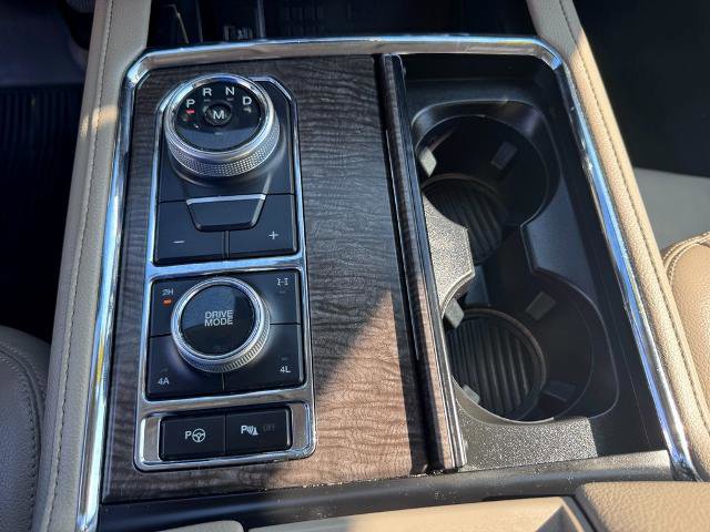 Certified 2020 Ford Expedition Limited w/ Special Edition Package image 29
