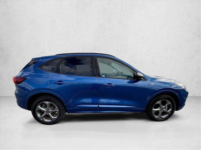 Certified 2023 Ford Escape ST-Line w/ Tech Pack #1 AWD/4WD image 3