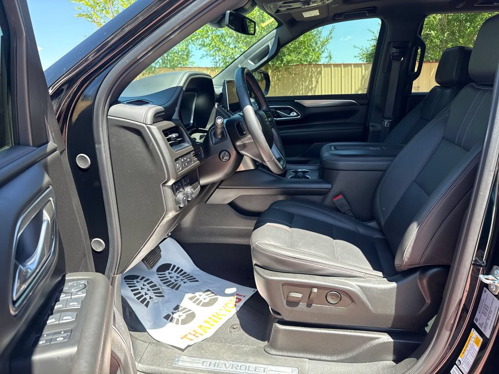 Used 2024 Chevrolet Tahoe RST w/ Luxury Package AWD/4WD image 14
