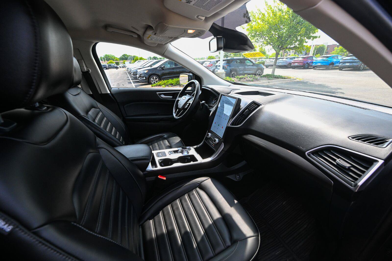 Certified 2024 Ford Edge SEL w/ Convenience Package AWD/4WD image 25