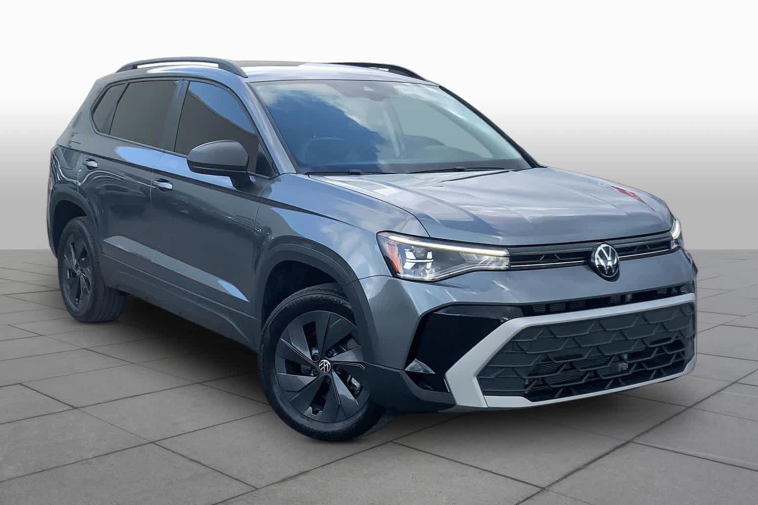 Used 2025 Volkswagen Taos S FWD image 3