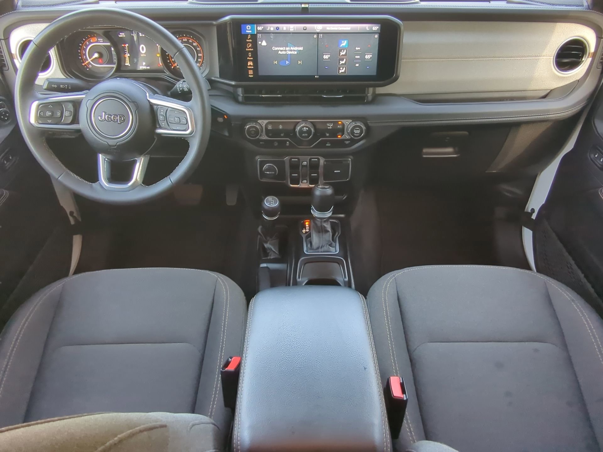 Used 2025 Jeep Wrangler Unlimited Sahara AWD/4WD image 49