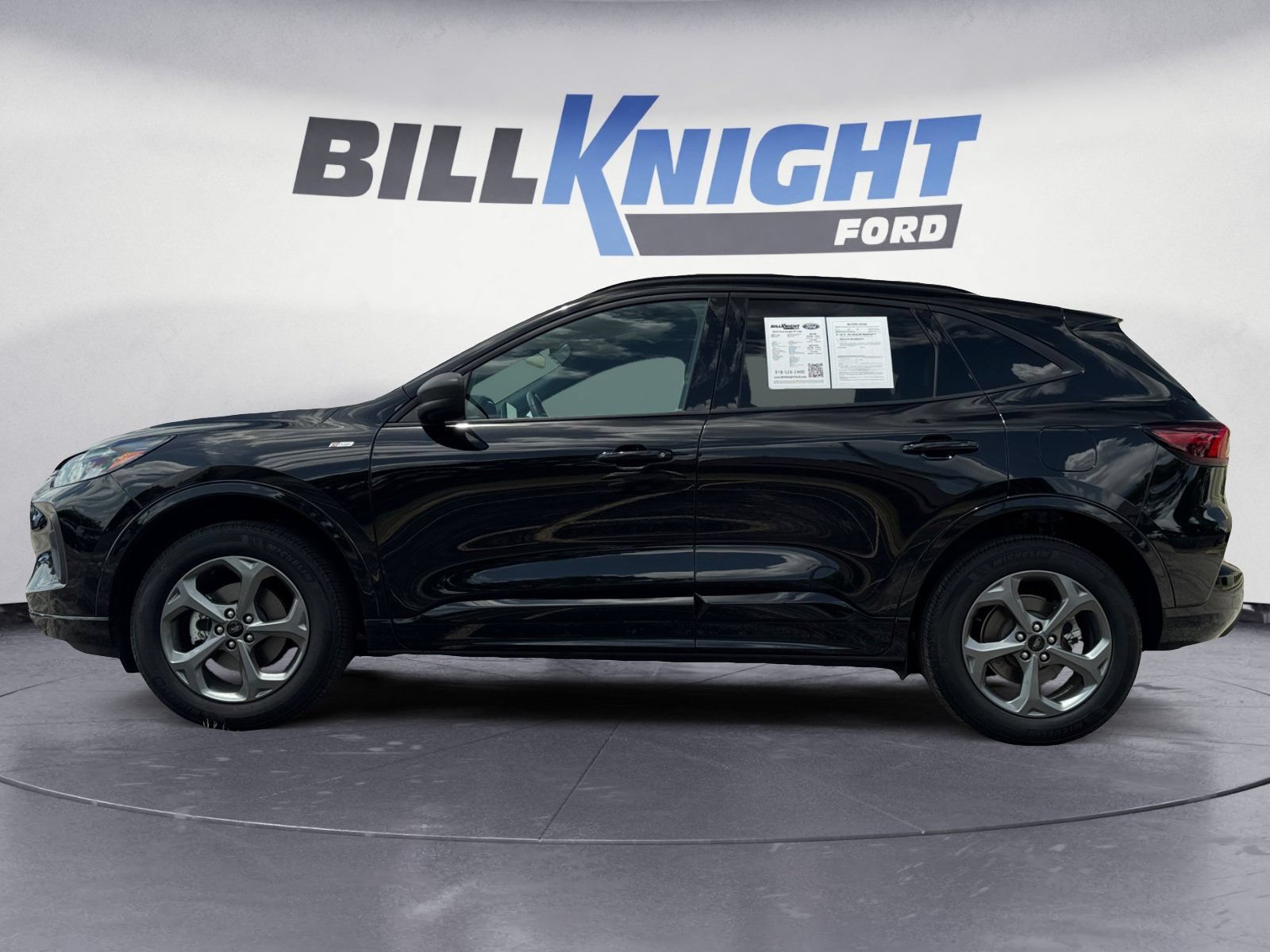Certified 2024 Ford Escape ST-Line w/ Tech Pack #1 AWD/4WD image 2