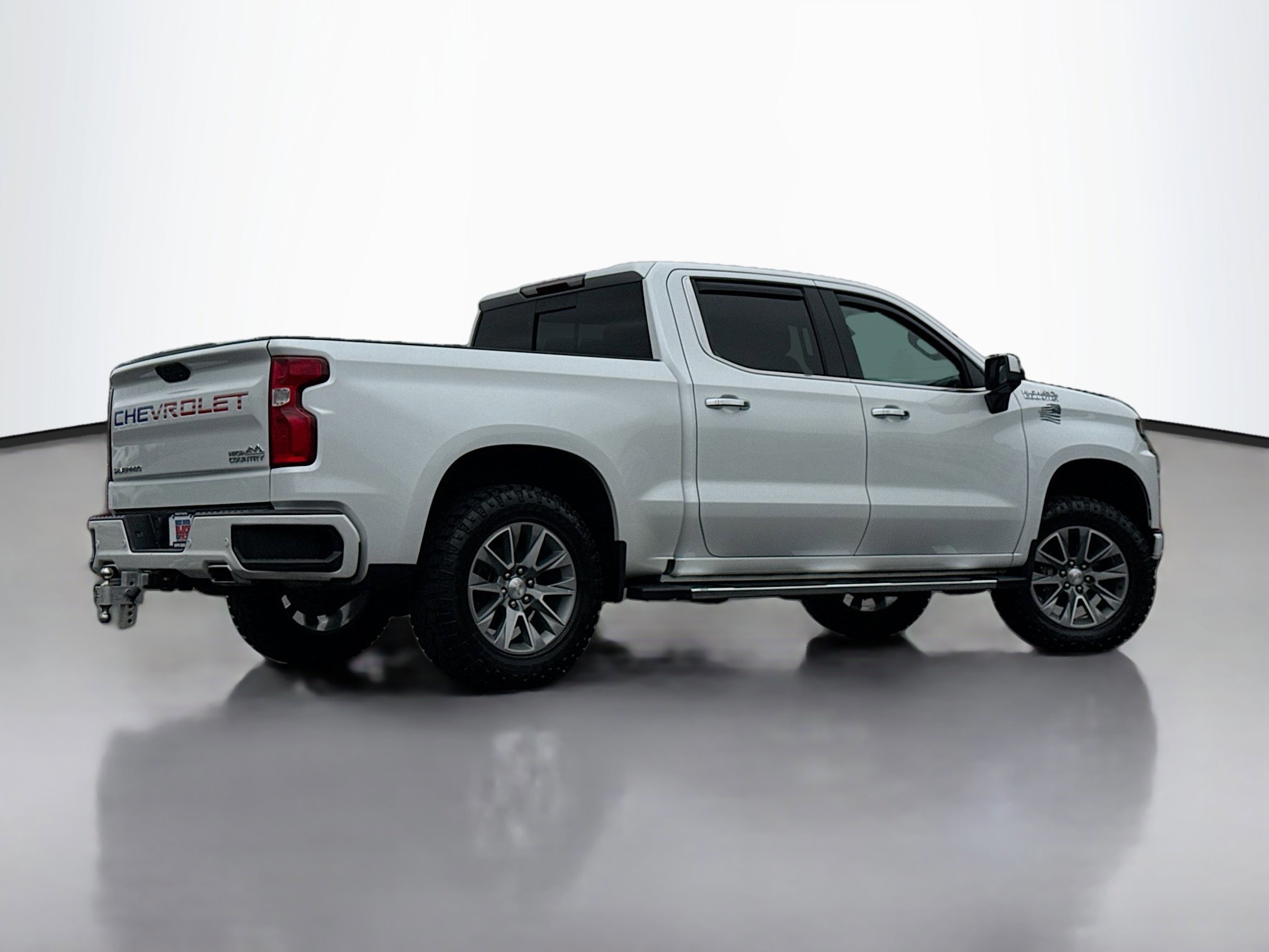 Used 2021 Chevrolet Silverado 1500 High Country image 3