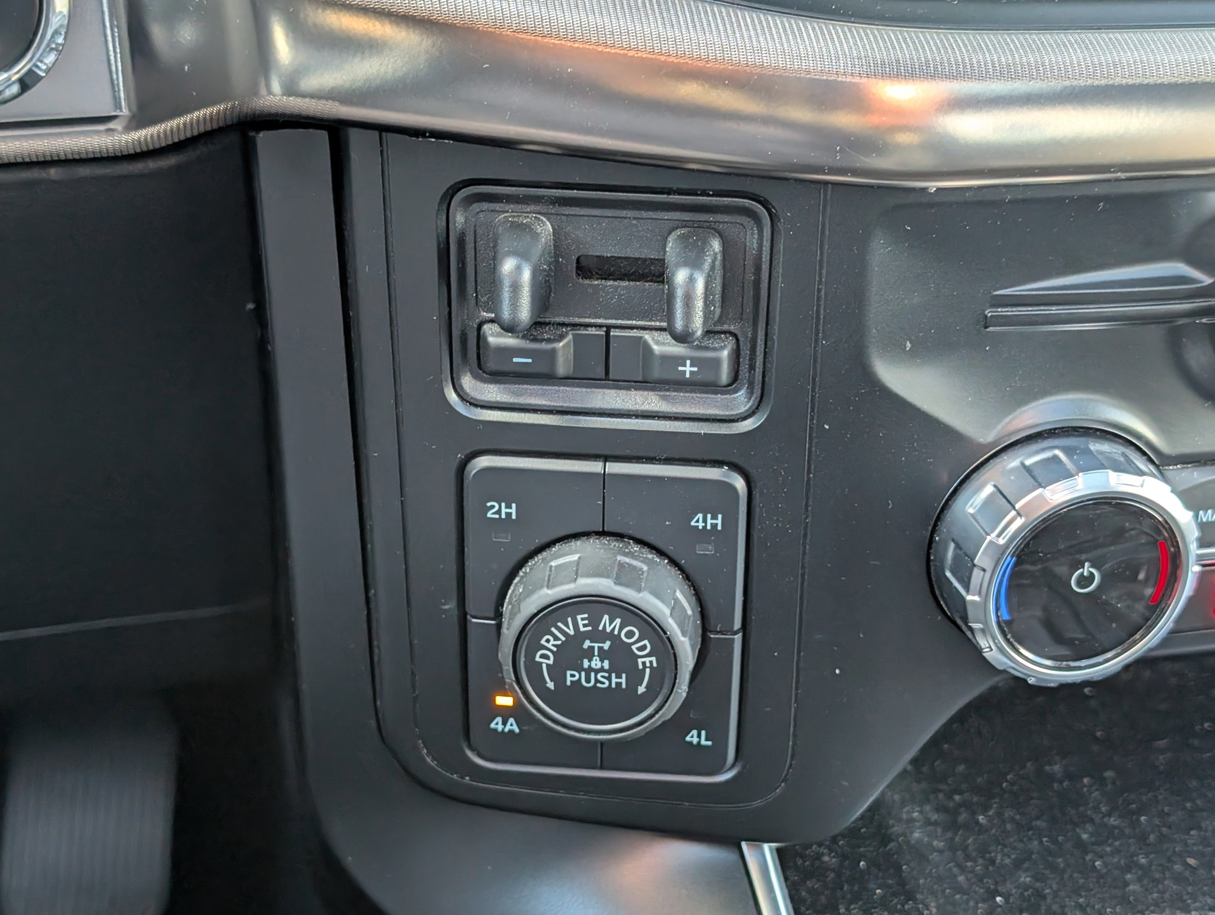 Certified 2023 Ford F150 Raptor image 28