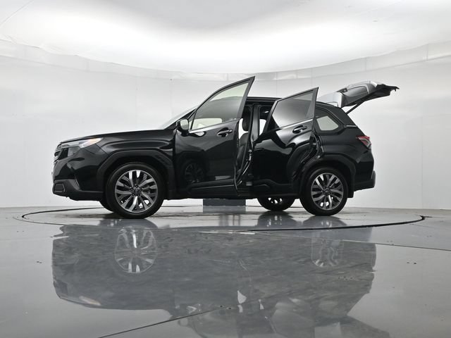 Used 2025 Subaru Forester Touring w/ Popular Package - Touring AWD/4WD image 55