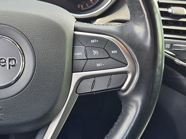 Used 2021 Jeep Grand Cherokee Laredo X image 26